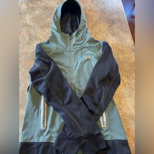 The North Face Men’s zip up jacket medium hunter green